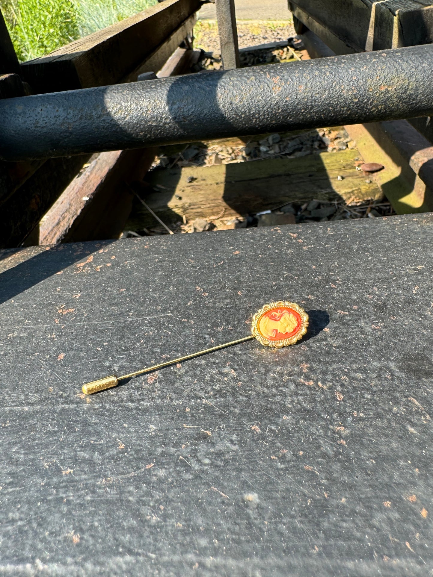 Victorian Hat Push Pin